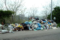 I rifiuti nelle strade di Ariano